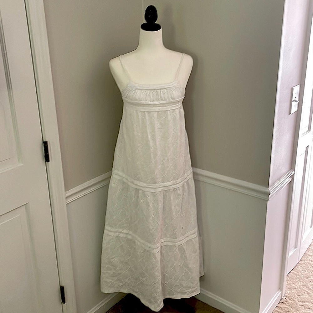 Zara white cotton eyelet maxi dress👗
